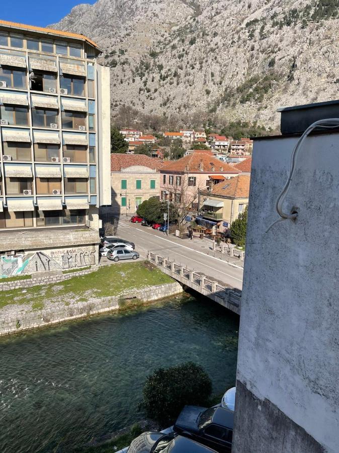 Downtown Apartment Kotor Luaran gambar