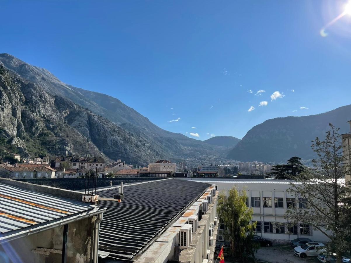Downtown Apartment Kotor Luaran gambar
