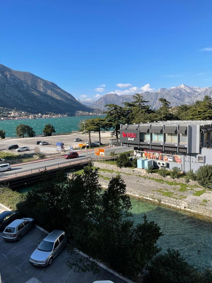 Downtown Apartment Kotor Luaran gambar
